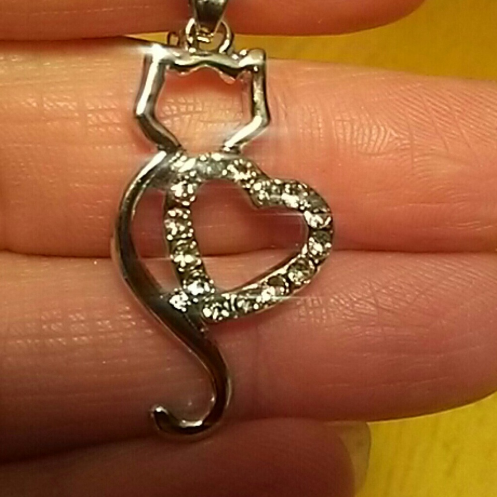 Elegant Silver Cat Heart Pendant Necklace